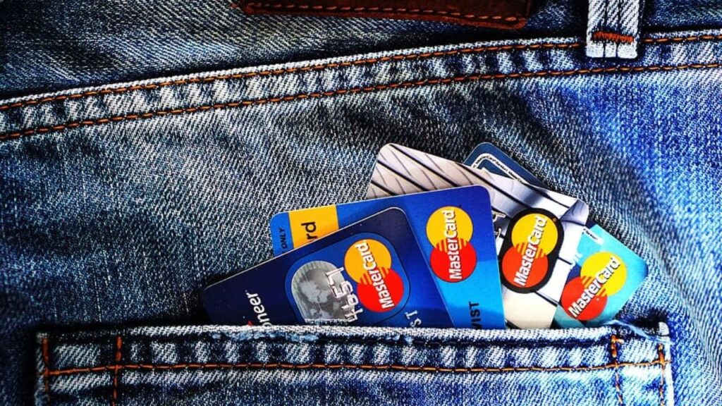 Benefits of Owning an Old Navy Credit Card