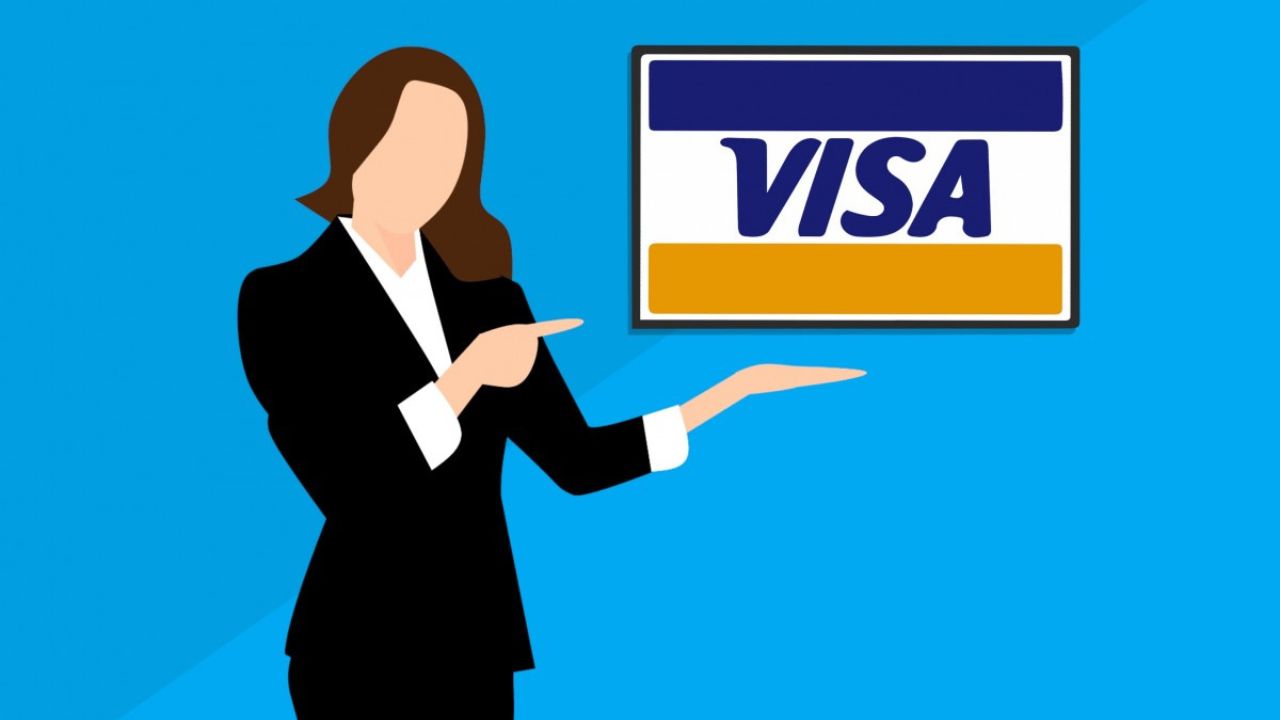 Requirements to Qualify for a Lowe's Credit Card